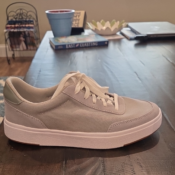 Kizik Women's Size 9.5 Wide Gray Canvas And Suede Slip-on Sneakers - Picture 10 of 13